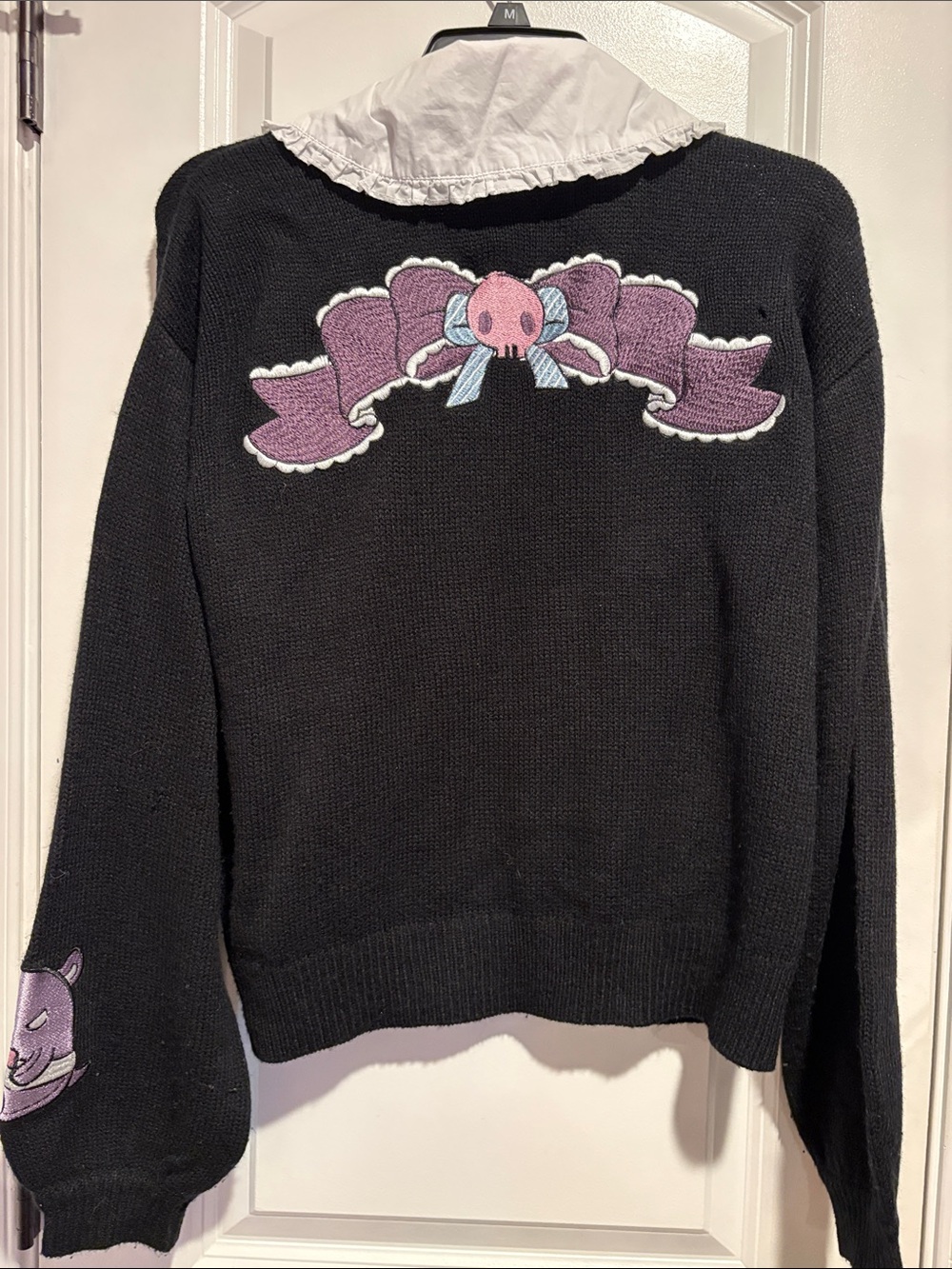 Kuromi Collared Sweater - Picture 4 of 4